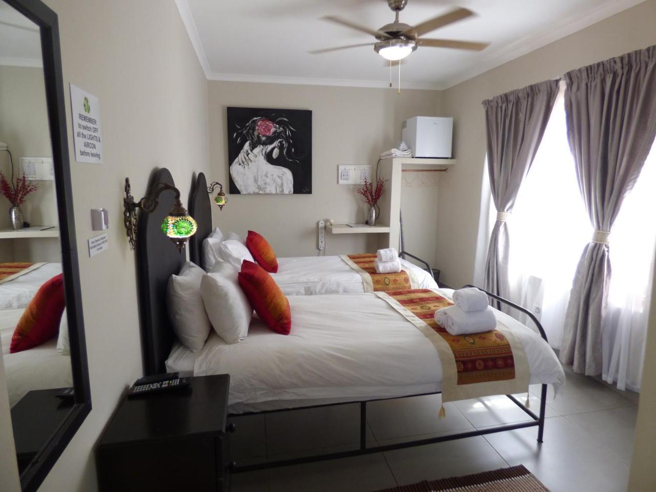 Villa Africa Guesthouse Τσουμέμπ Εξωτερικό φωτογραφία