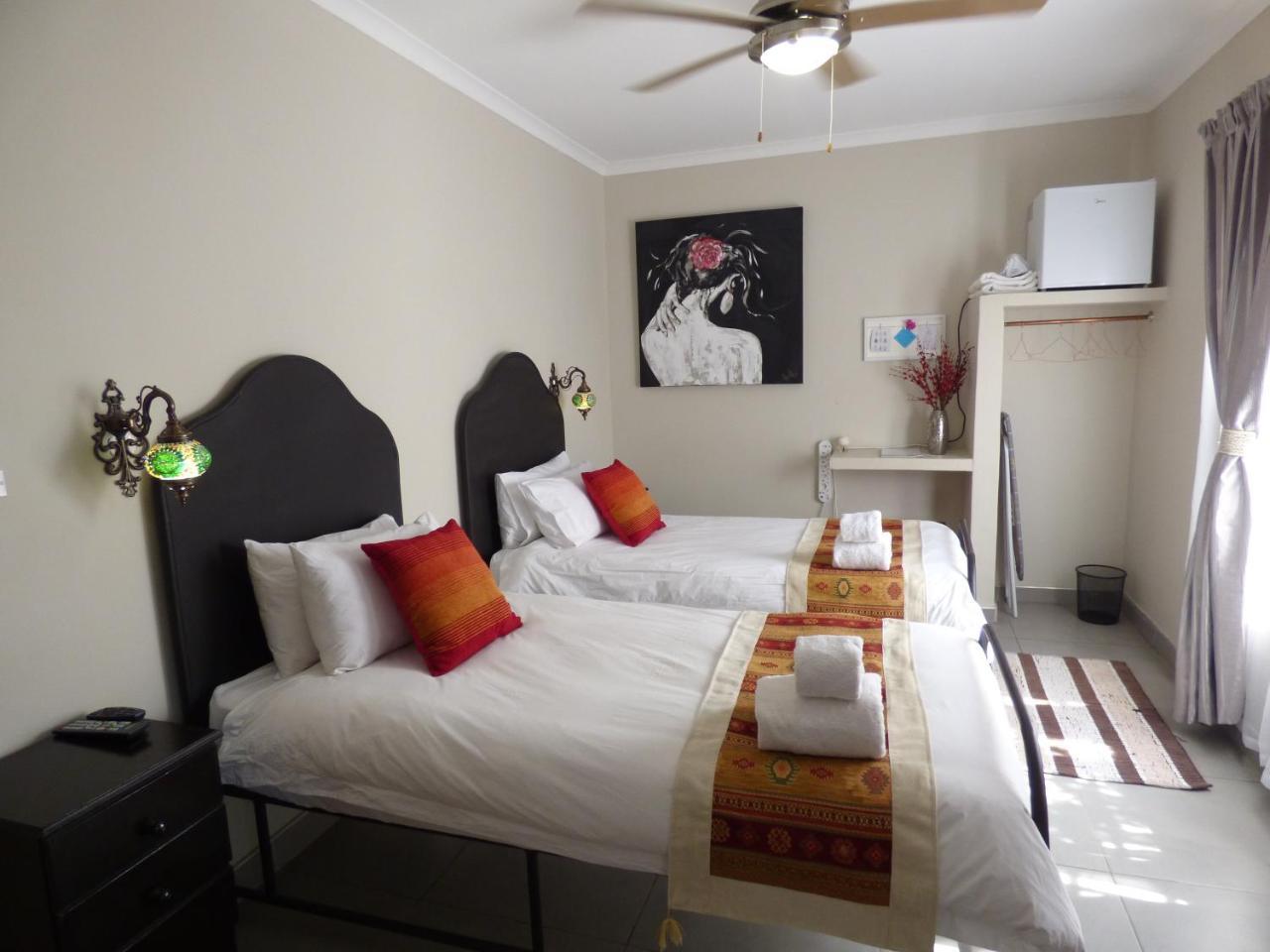 Villa Africa Guesthouse Τσουμέμπ Εξωτερικό φωτογραφία