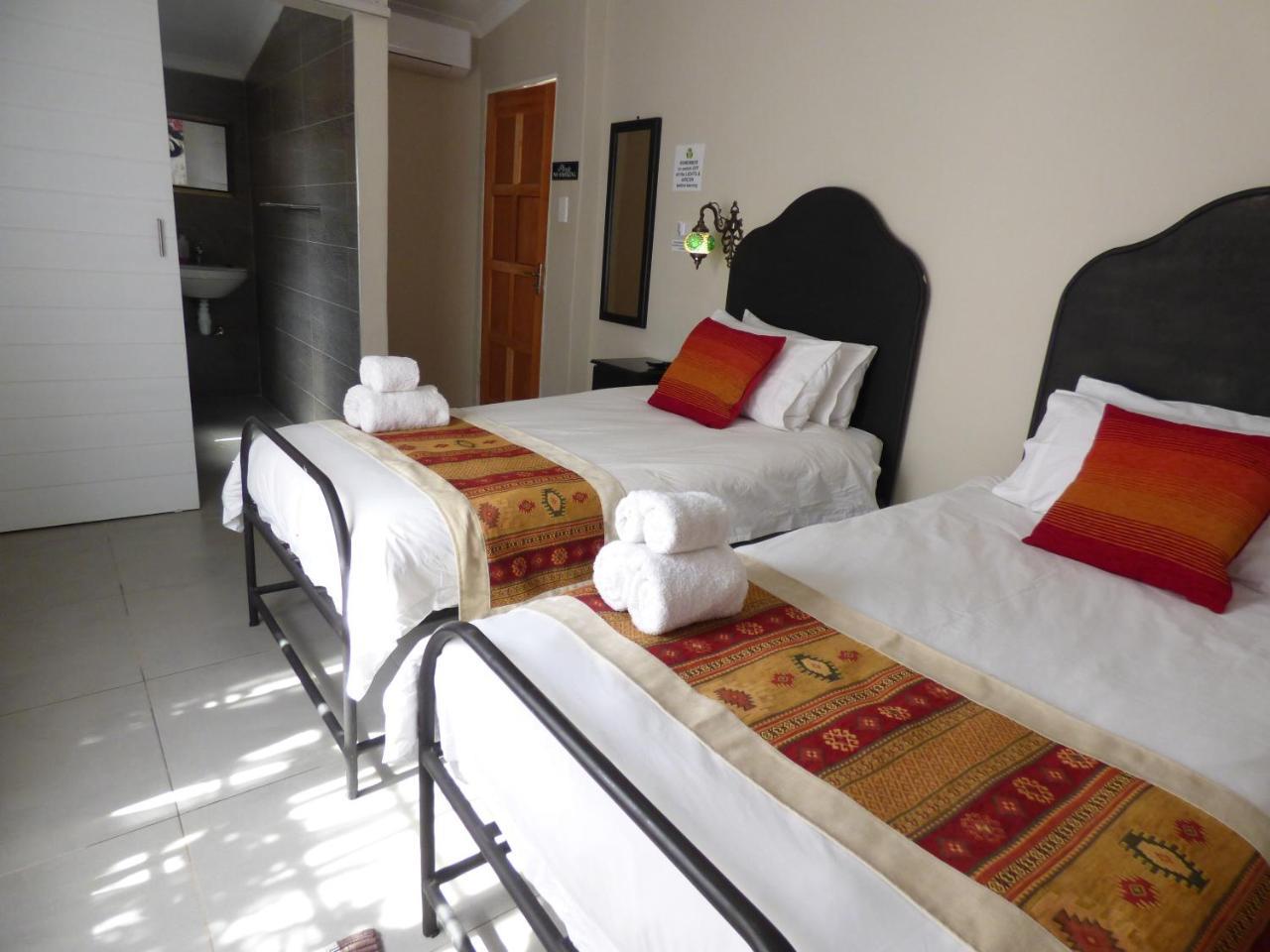 Villa Africa Guesthouse Τσουμέμπ Εξωτερικό φωτογραφία